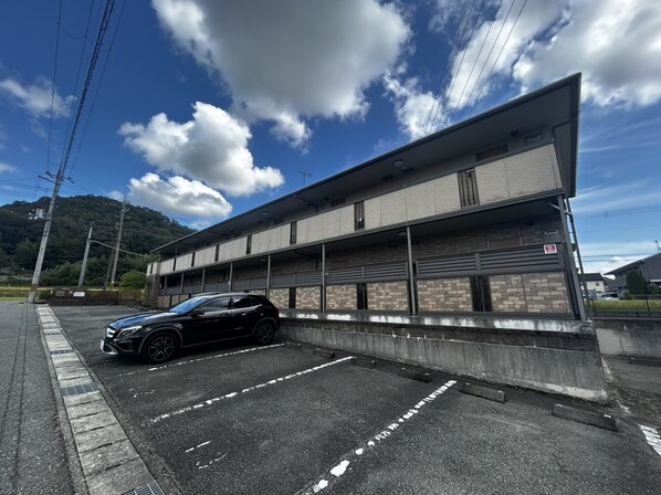 リビングタウン古坂弐番館の物件外観写真